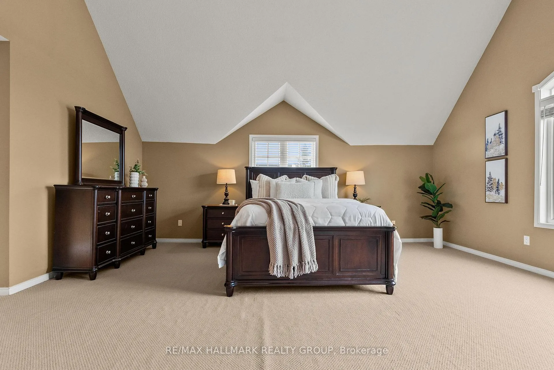 Photo 19 of 303 Parkin Circle, Ottawa, Blossom Park/Kemp Park/Findlay Creek — HOMEH