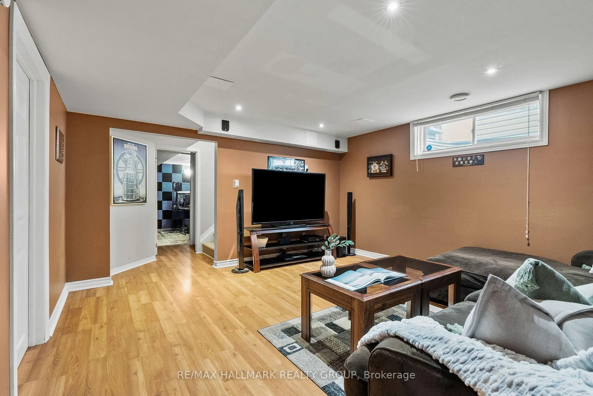Photo 31 of 303 Parkin Circle, Ottawa, Blossom Park/Kemp Park/Findlay Creek — HOMEH