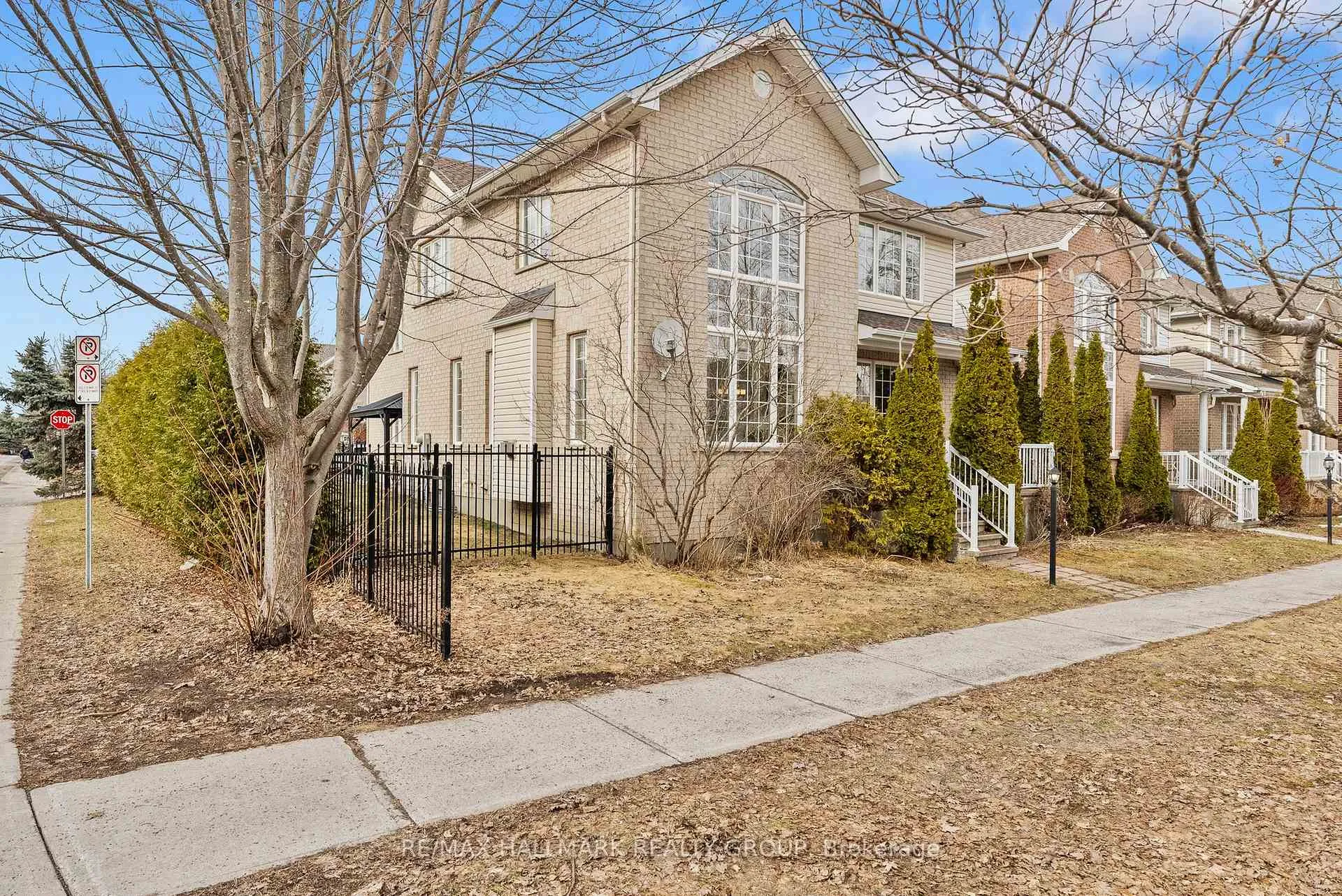 Photo 38 of 303 Parkin Circle, Ottawa, Blossom Park/Kemp Park/Findlay Creek — HOMEH