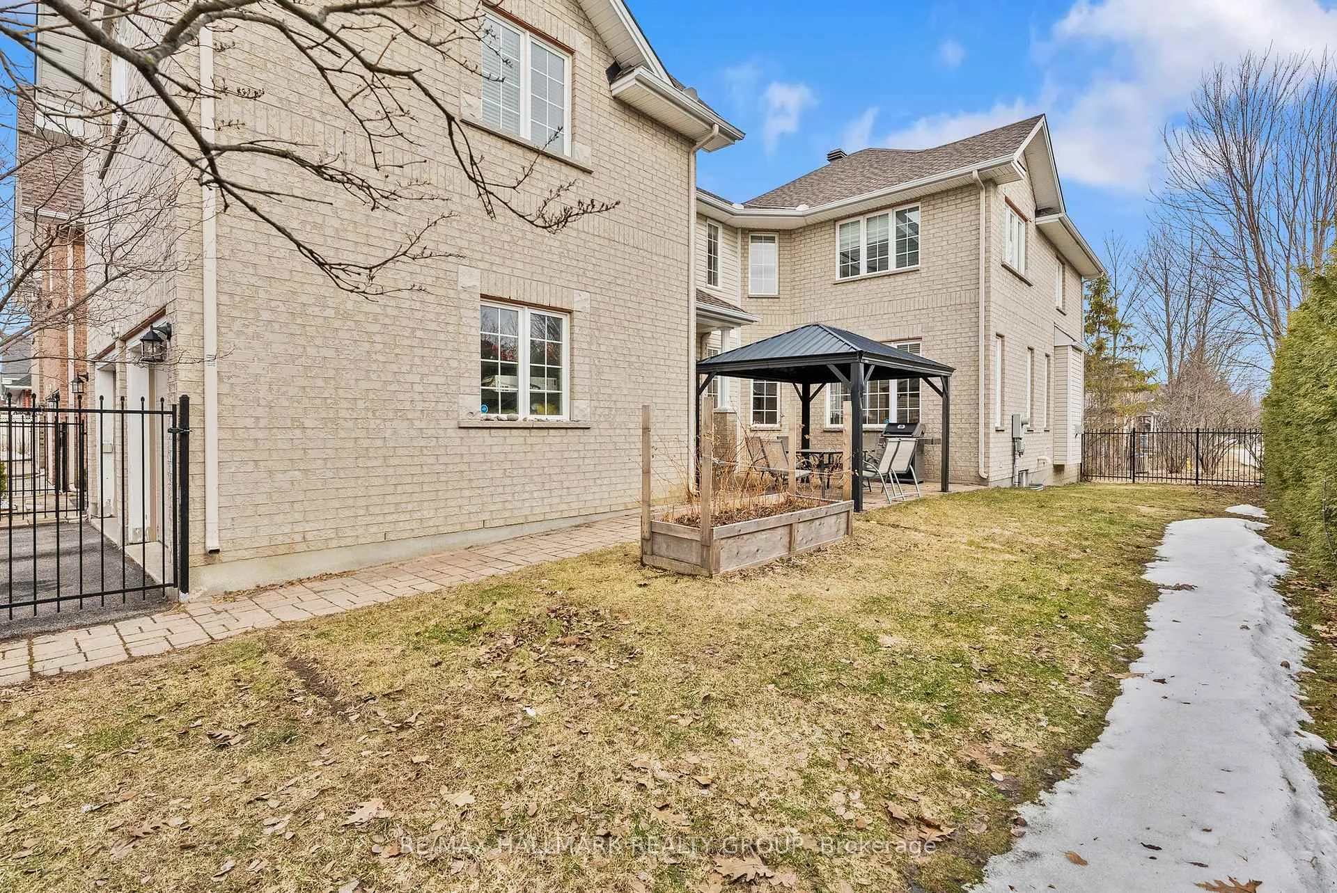 Photo 40 of 303 Parkin Circle, Ottawa, Blossom Park/Kemp Park/Findlay Creek — HOMEH