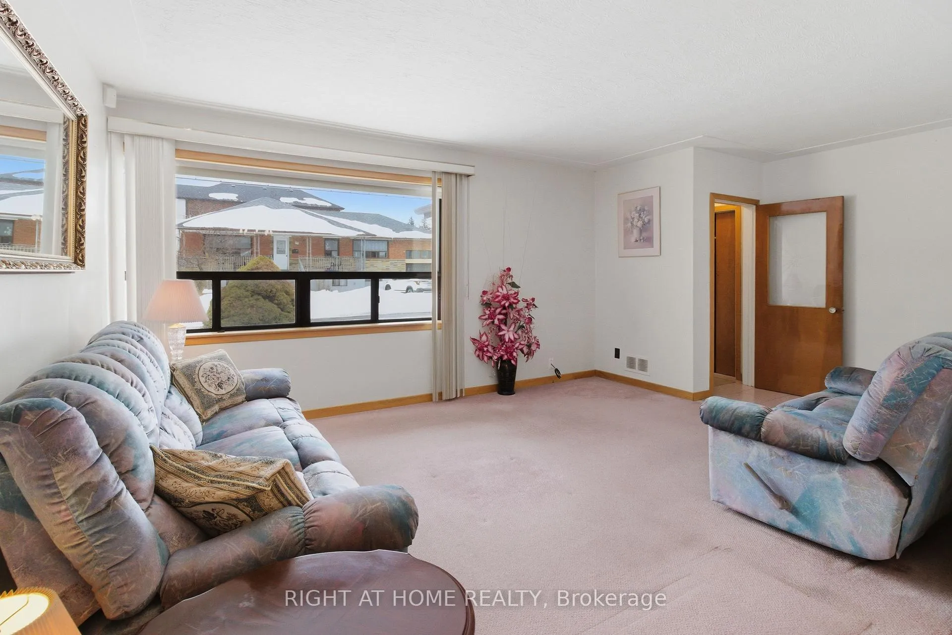 Photo 2 of 53 Tavistock Road, North York, Downsview-Roding-CFB — HOMEH