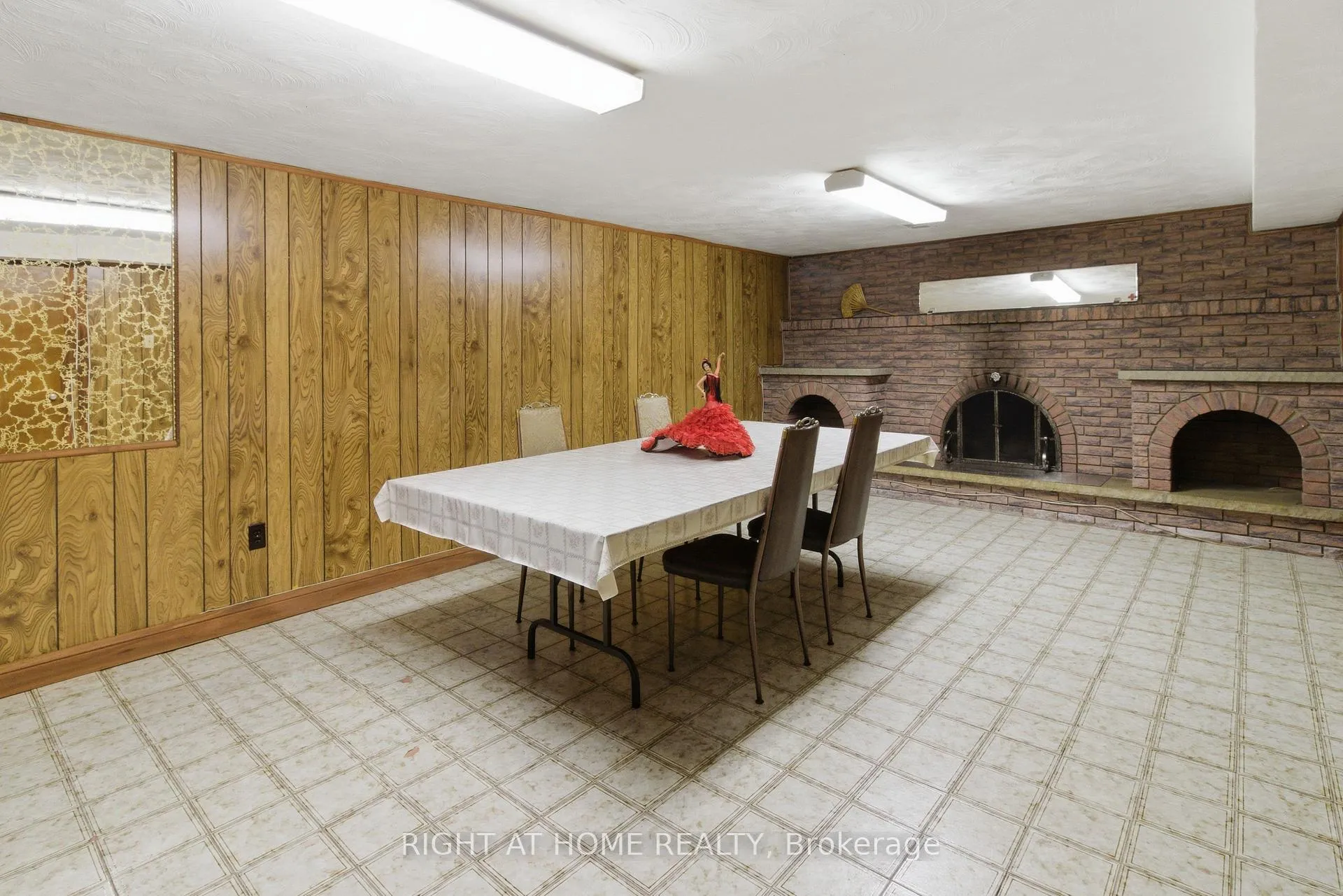 Photo 18 of 53 Tavistock Road, North York, Downsview-Roding-CFB — HOMEH