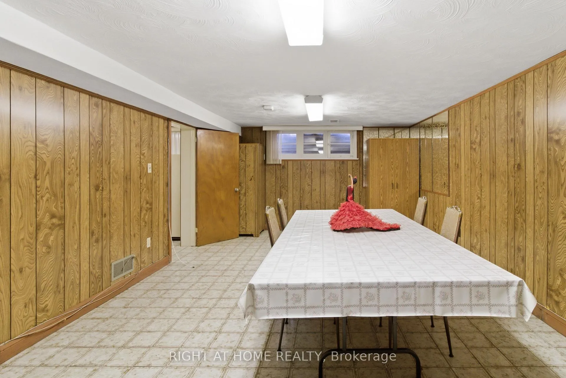 Photo 19 of 53 Tavistock Road, North York, Downsview-Roding-CFB — HOMEH