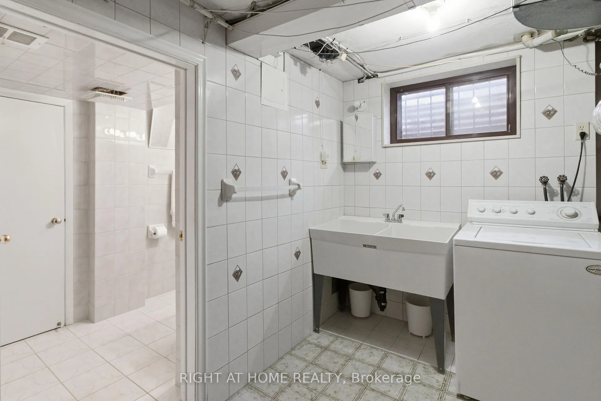 Photo 22 of 53 Tavistock Road, North York, Downsview-Roding-CFB — HOMEH