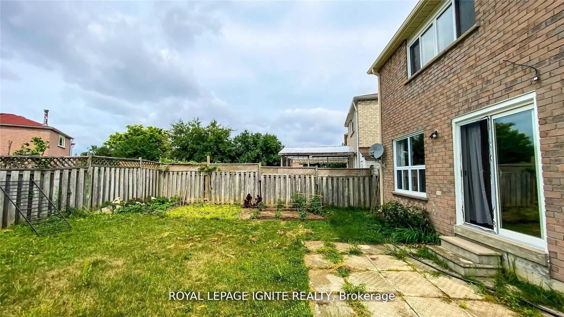 Photo 24 of Unit Main, 11 James Edward Drive, Markham, Middlefield — HOMEH