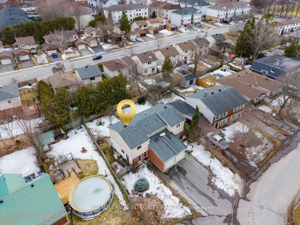 Photo 2 of 15 Tarquin Crescent, Ottawa, Westcliffe Estates — HOMEH