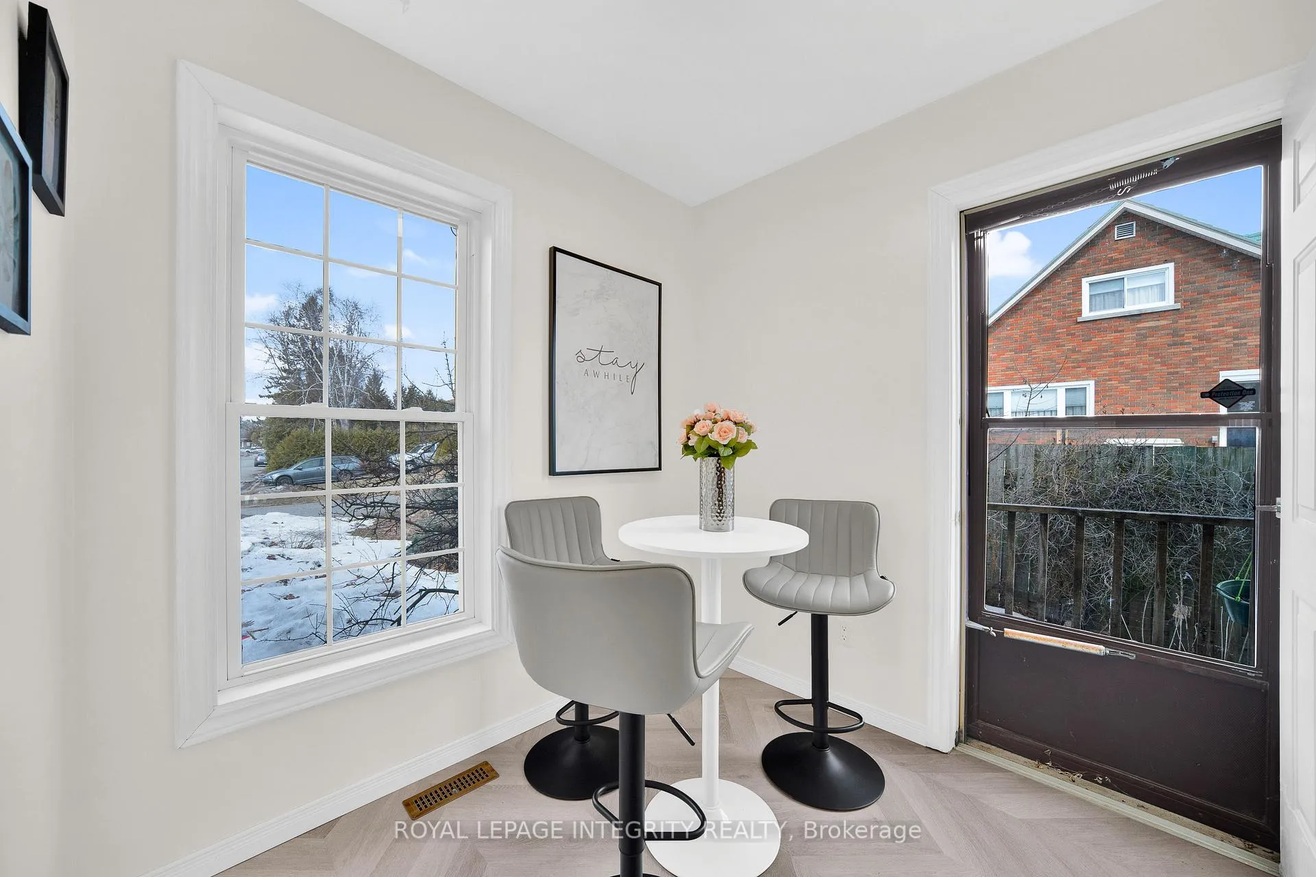 Photo 5 of 15 Tarquin Crescent, Ottawa, Westcliffe Estates — HOMEH