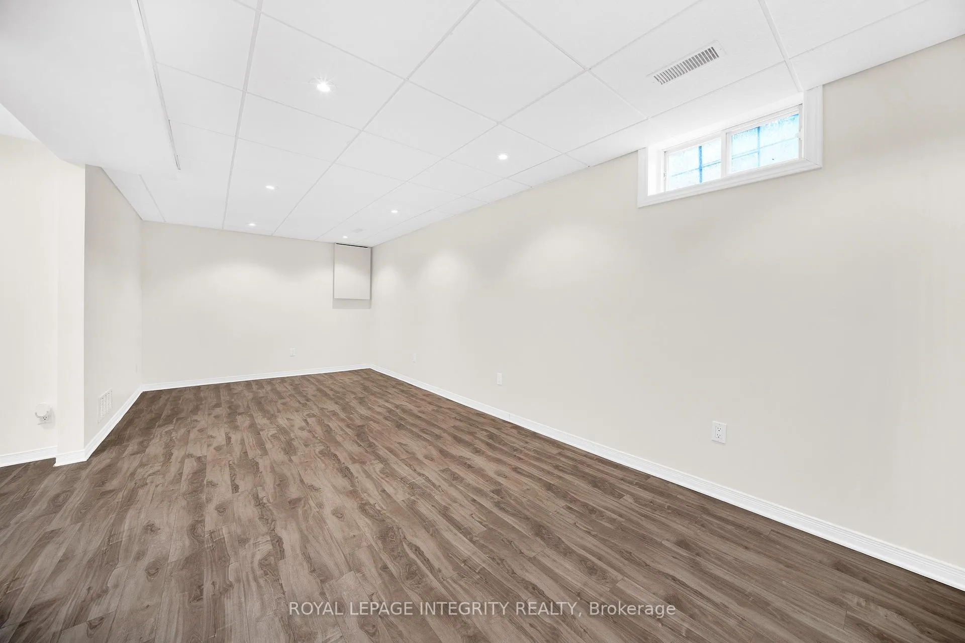 Photo 29 of 15 Tarquin Crescent, Ottawa, Westcliffe Estates — HOMEH