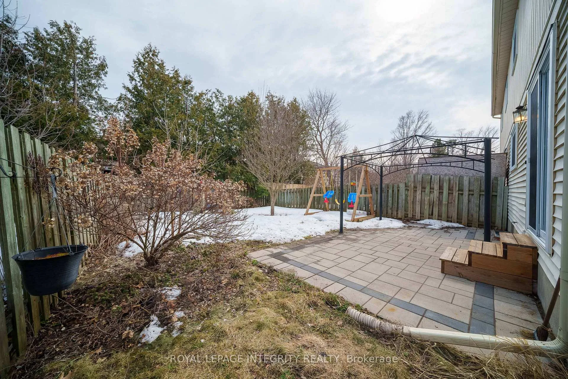 Photo 33 of 15 Tarquin Crescent, Ottawa, Westcliffe Estates — HOMEH