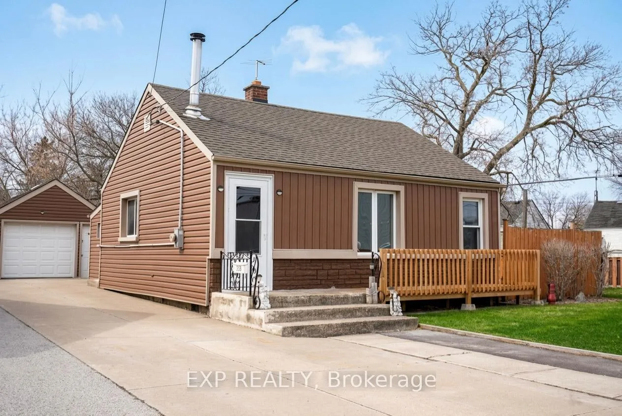 Photo 1 of 125 Grantham Avenue S, St. Catharines, E. Chester — HOMEH