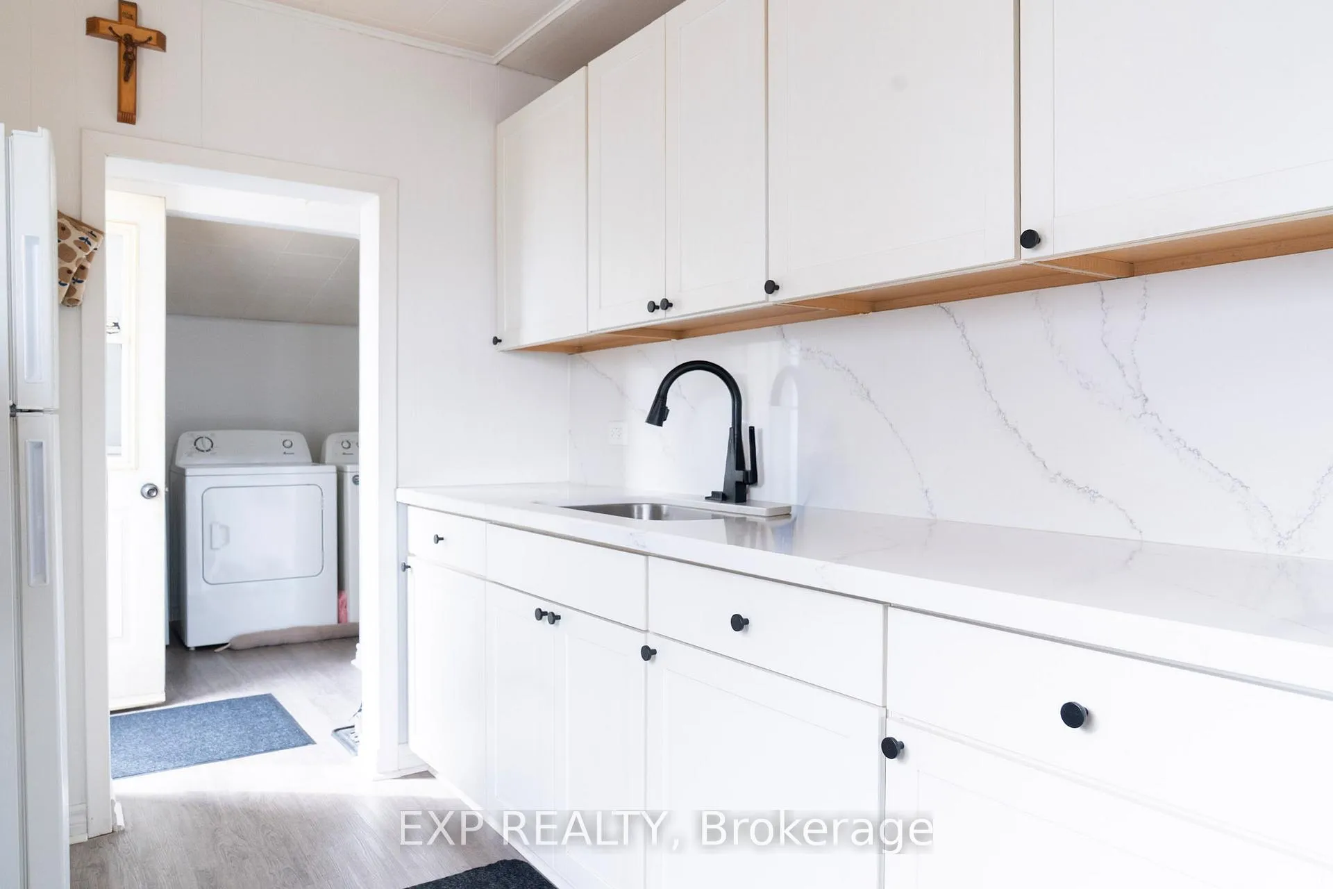 Photo 17 of 125 Grantham Avenue S, St. Catharines, E. Chester — HOMEH