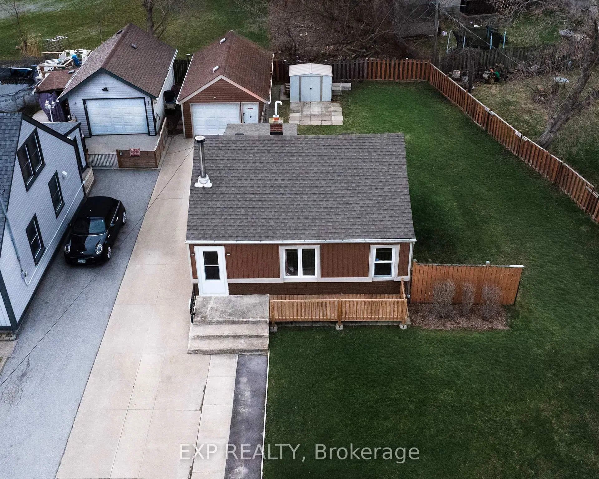 Photo 22 of 125 Grantham Avenue S, St. Catharines, E. Chester — HOMEH