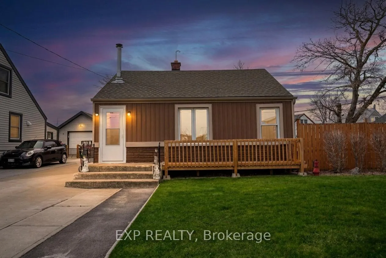 Photo 23 of 125 Grantham Avenue S, St. Catharines, E. Chester — HOMEH