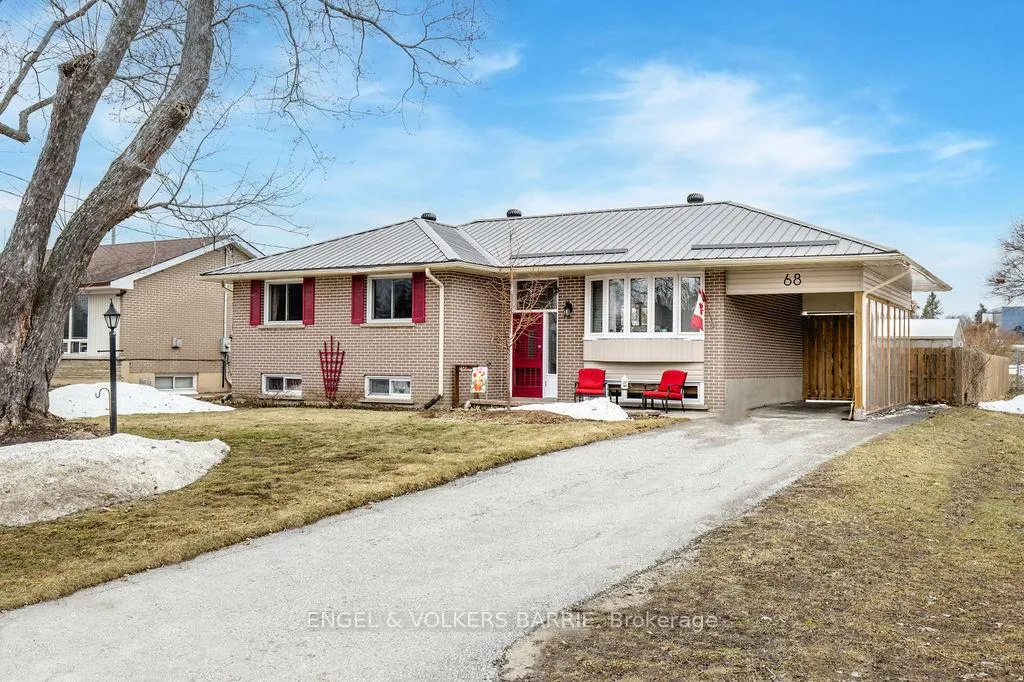 Front of 68 Ottaway Avenue