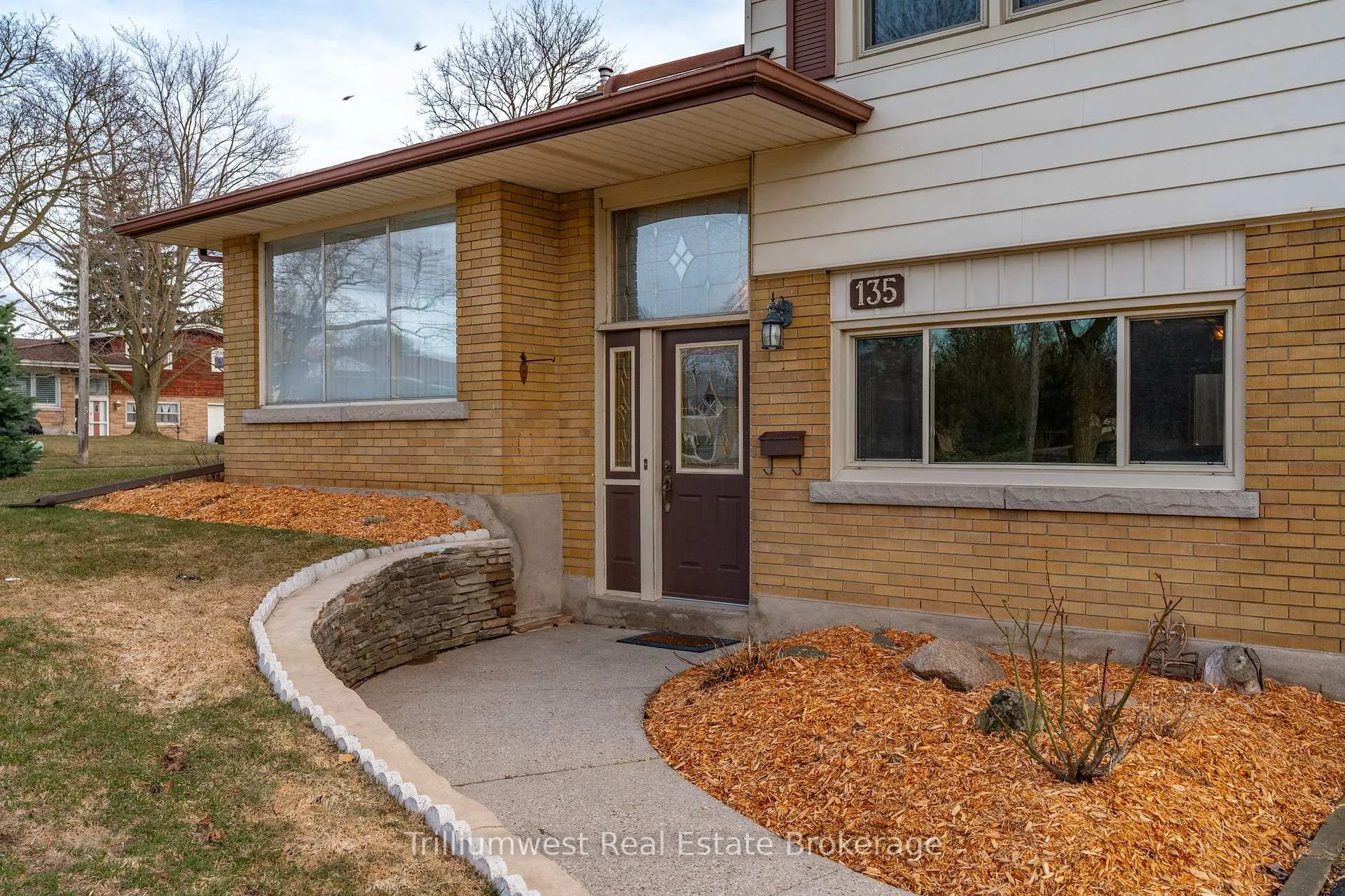 Photo 8 of 135 Burbank Road, Kitchener — HOMEH