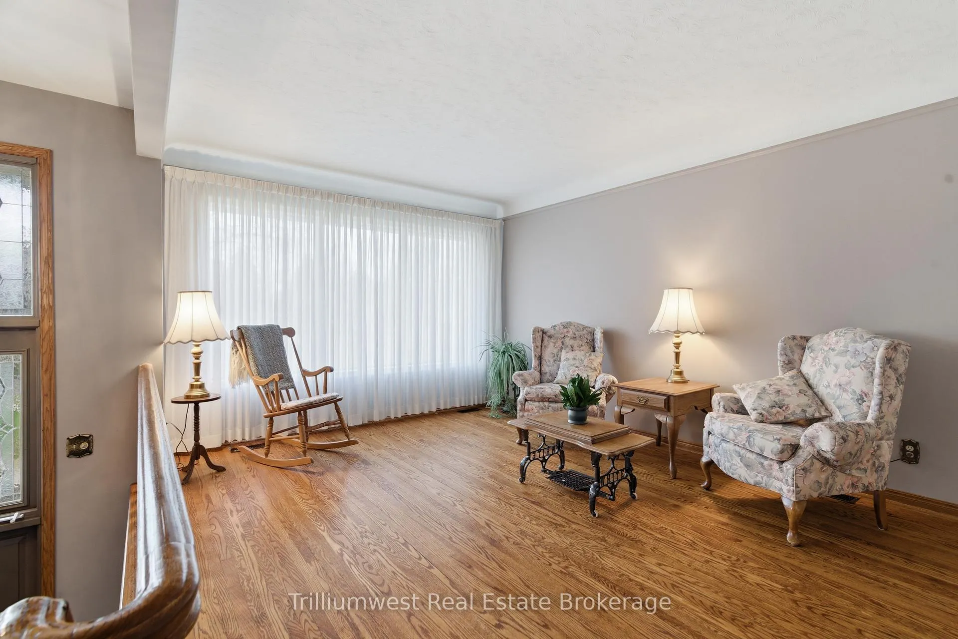 Photo 14 of 135 Burbank Road, Kitchener — HOMEH