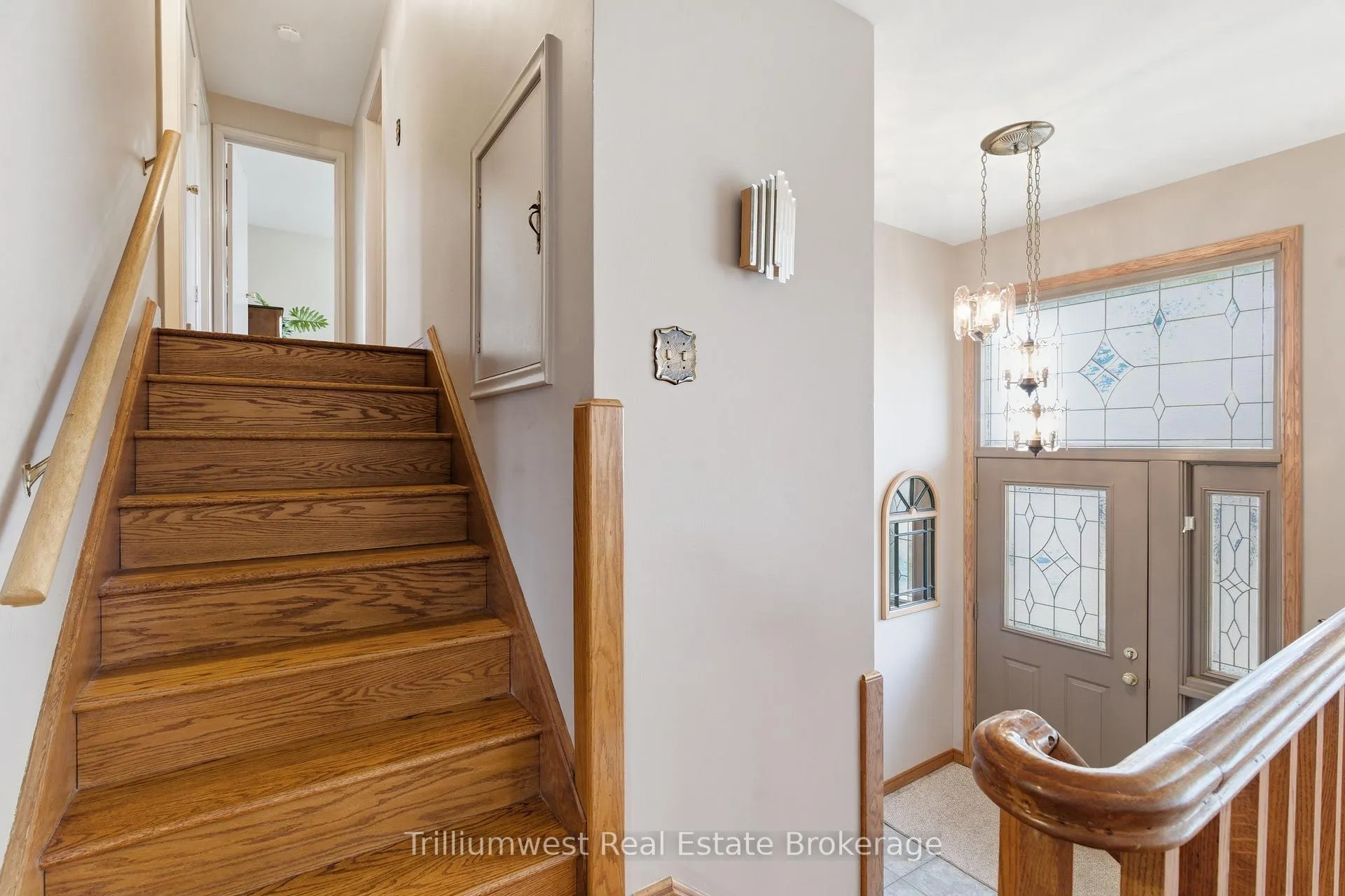 Photo 19 of 135 Burbank Road, Kitchener — HOMEH