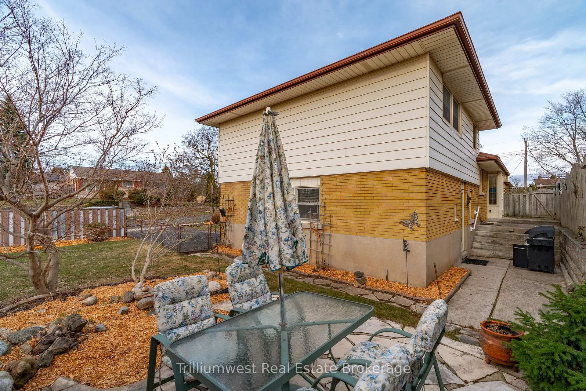 Photo 29 of 135 Burbank Road, Kitchener — HOMEH