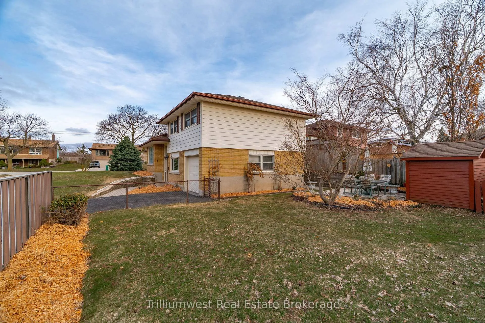 Photo 31 of 135 Burbank Road, Kitchener — HOMEH
