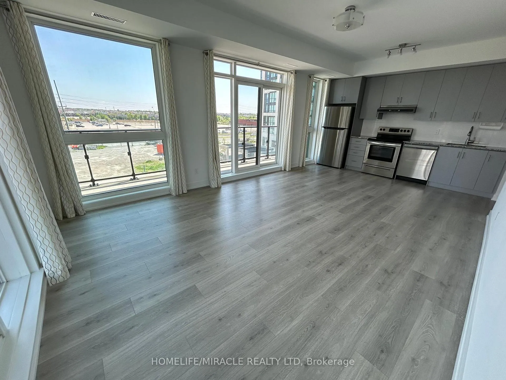 Photo 2 of Unit 303, 1 Climo Lane, Markham, Wismer — HOMEH