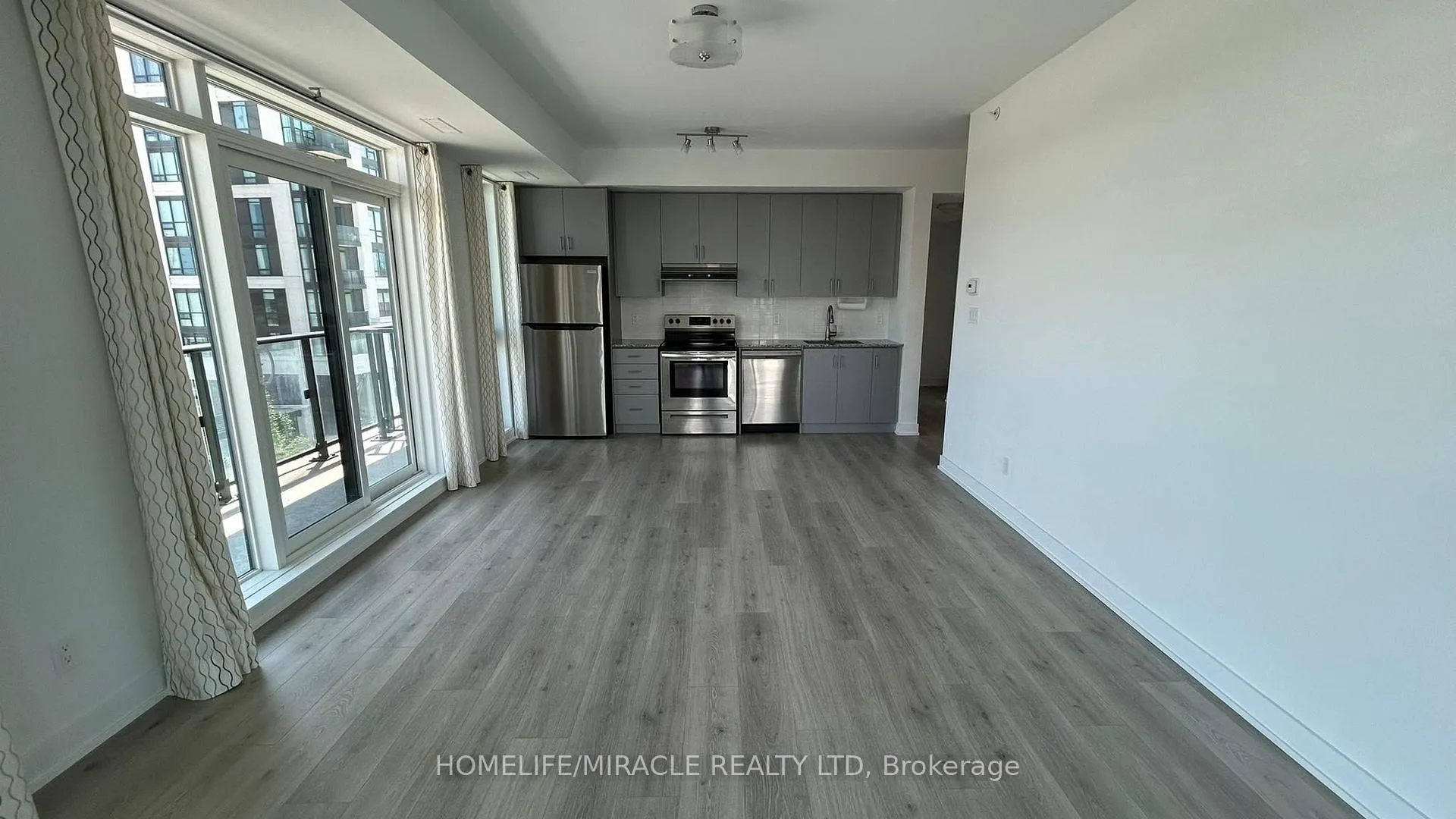 Photo 4 of Unit 303, 1 Climo Lane, Markham, Wismer — HOMEH
