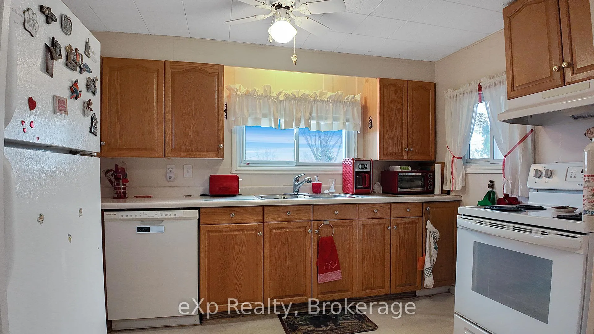 Photo 8 of 9 Dove Road, Brockton — HOMEH