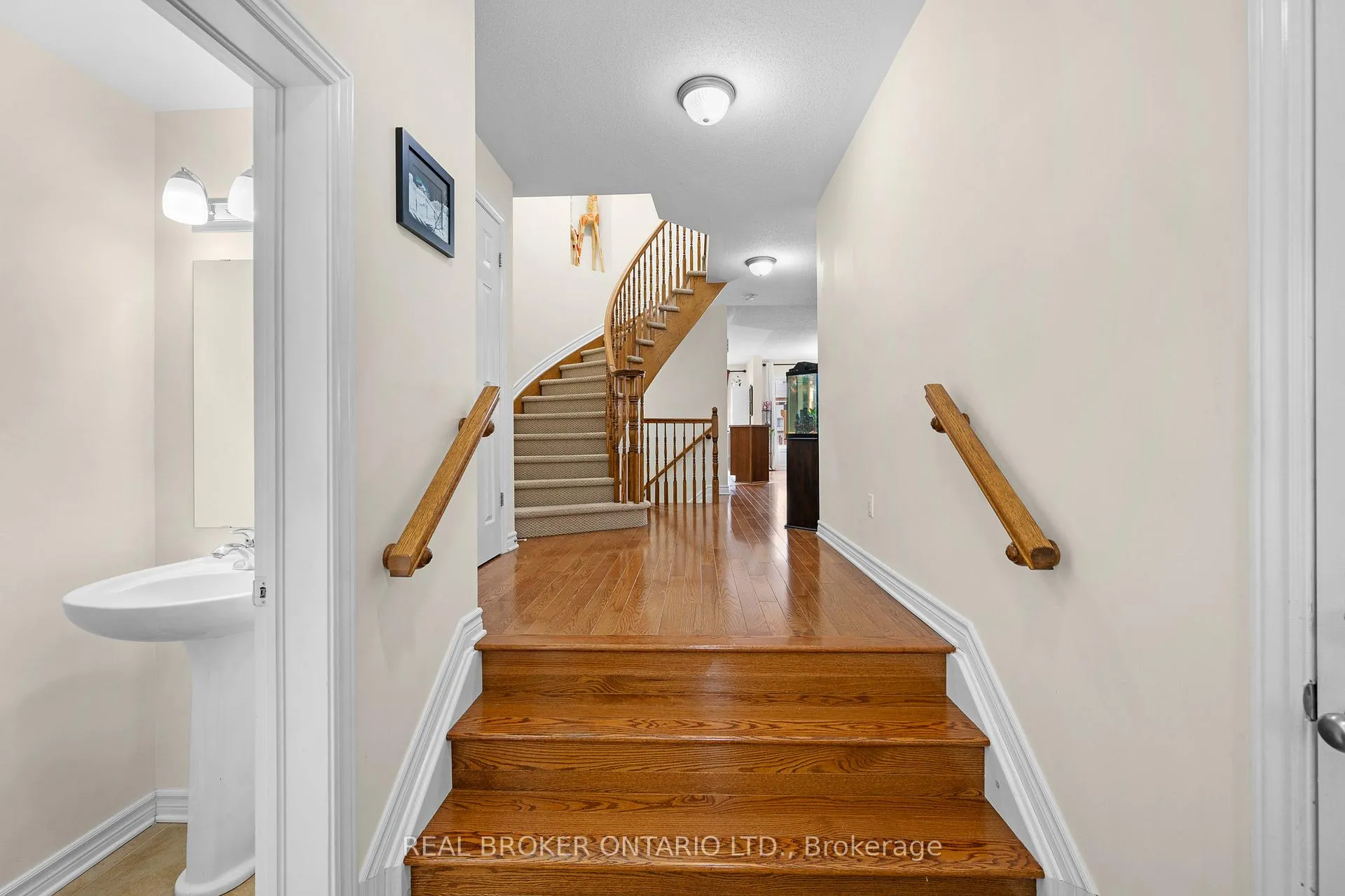 Photo 4 of 716 Whaley Ridge, Ottawa, Avalon East — HOMEH