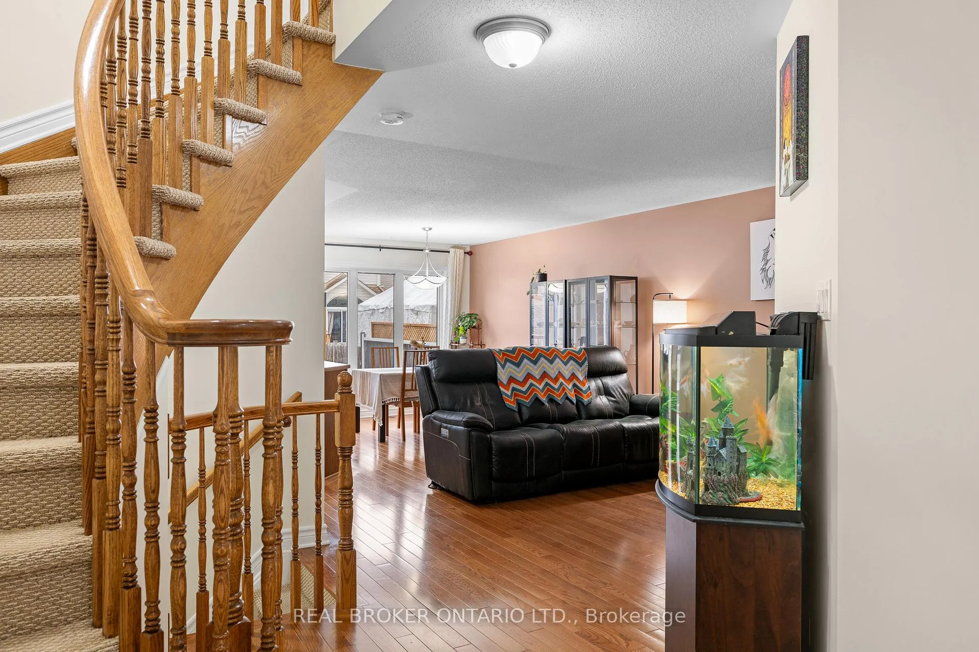 Photo 6 of 716 Whaley Ridge, Ottawa, Avalon East — HOMEH
