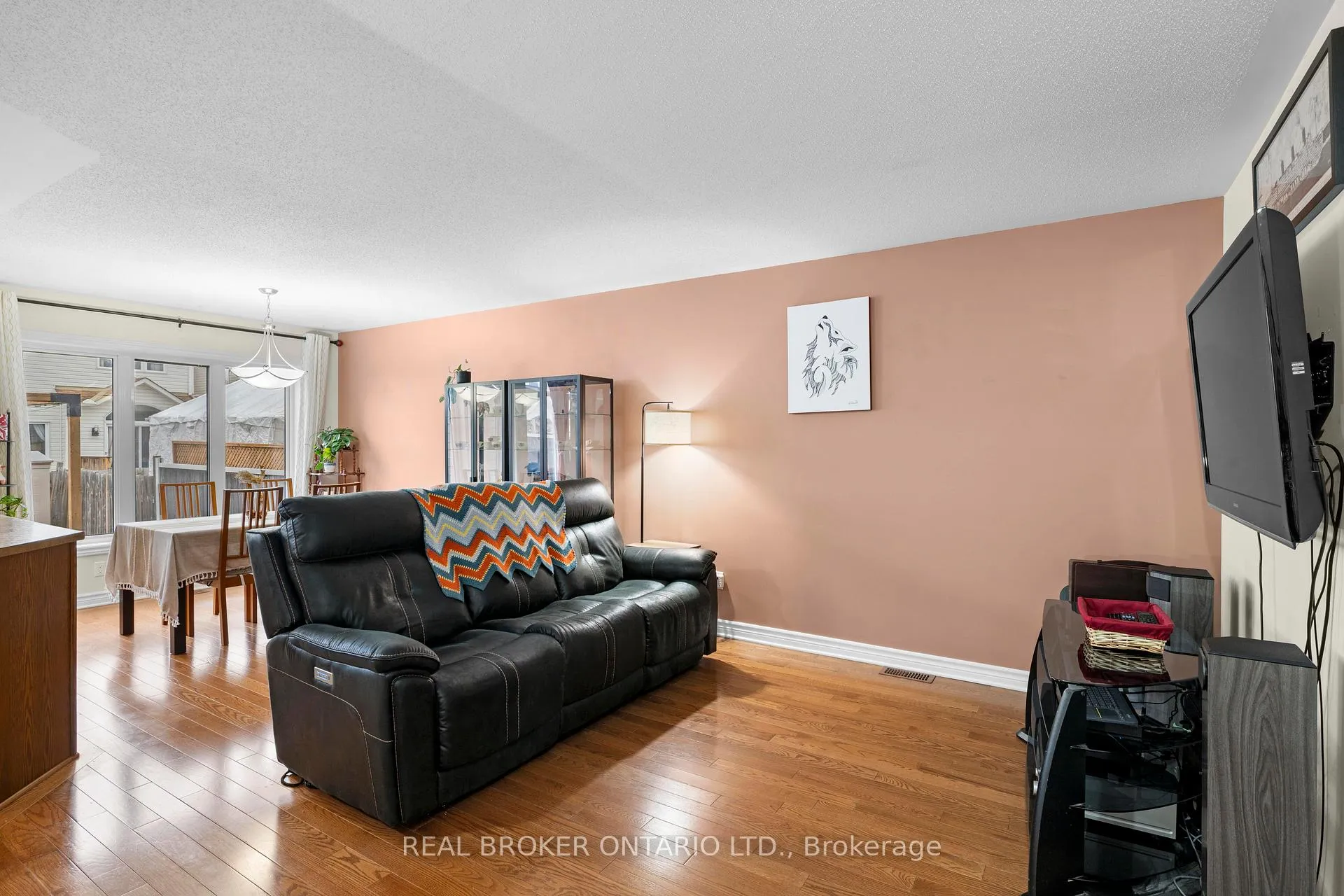 Photo 7 of 716 Whaley Ridge, Ottawa, Avalon East — HOMEH