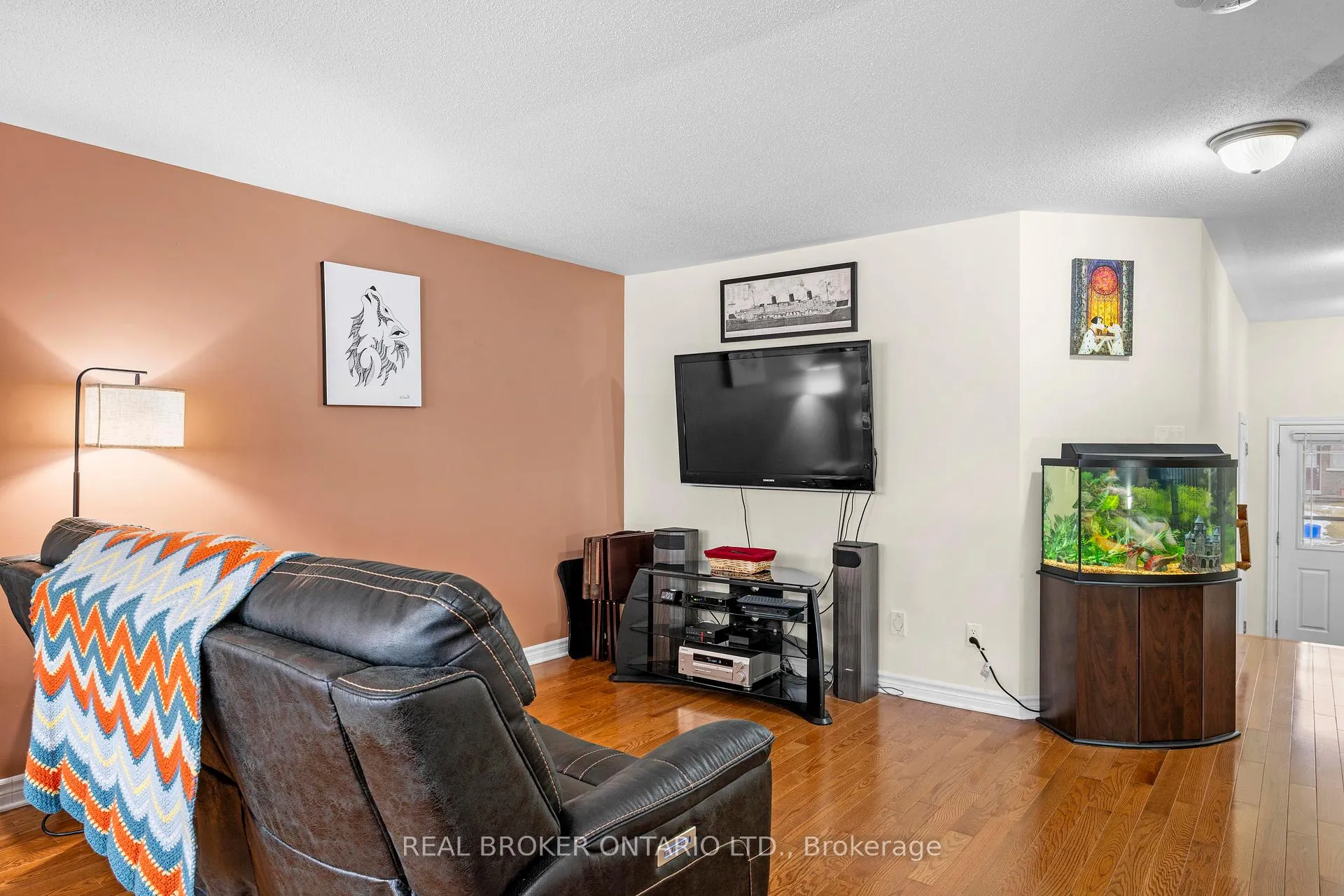 Photo 8 of 716 Whaley Ridge, Ottawa, Avalon East — HOMEH