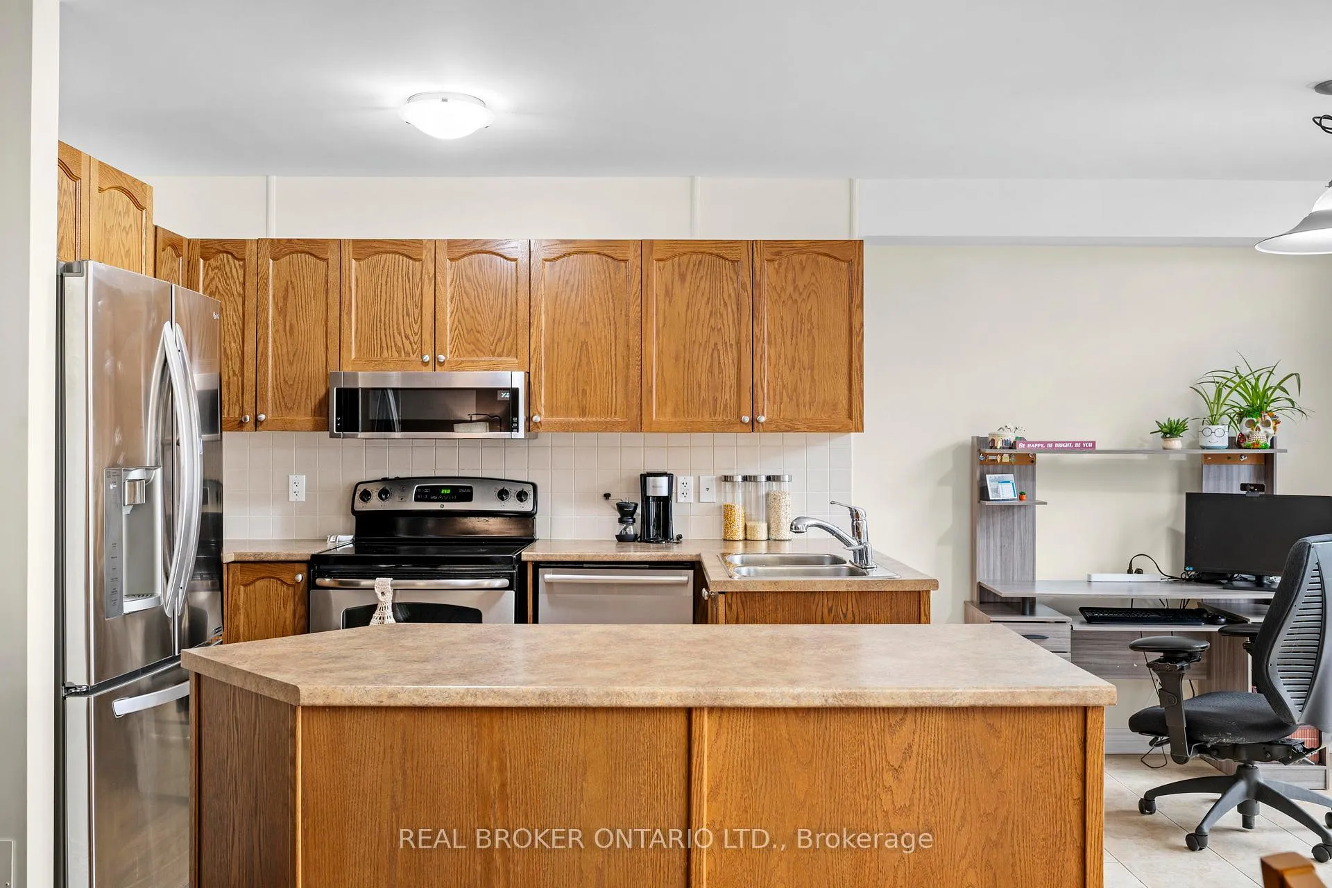 Photo 13 of 716 Whaley Ridge, Ottawa, Avalon East — HOMEH