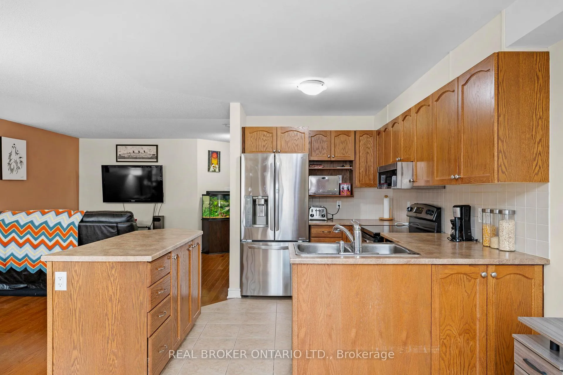 Photo 15 of 716 Whaley Ridge, Ottawa, Avalon East — HOMEH
