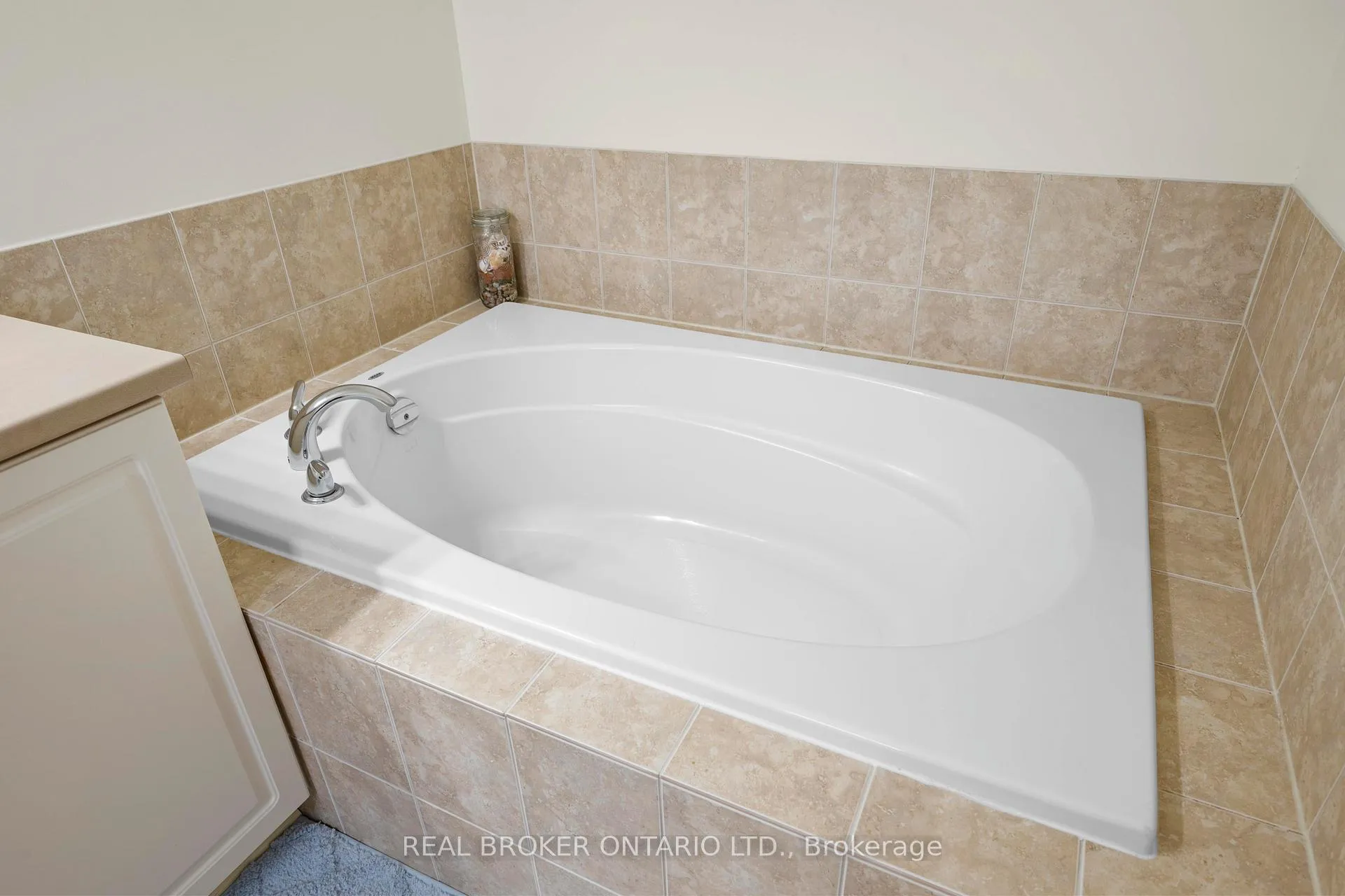 Photo 29 of 716 Whaley Ridge, Ottawa, Avalon East — HOMEH