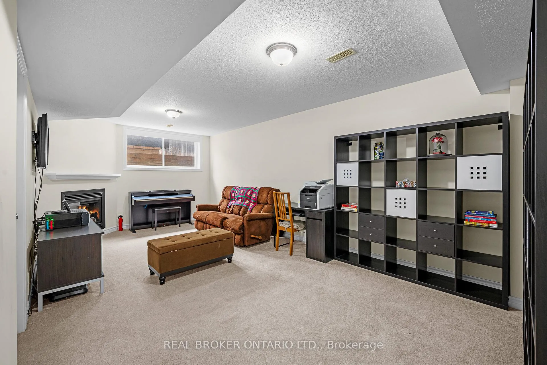 Photo 36 of 716 Whaley Ridge, Ottawa, Avalon East — HOMEH
