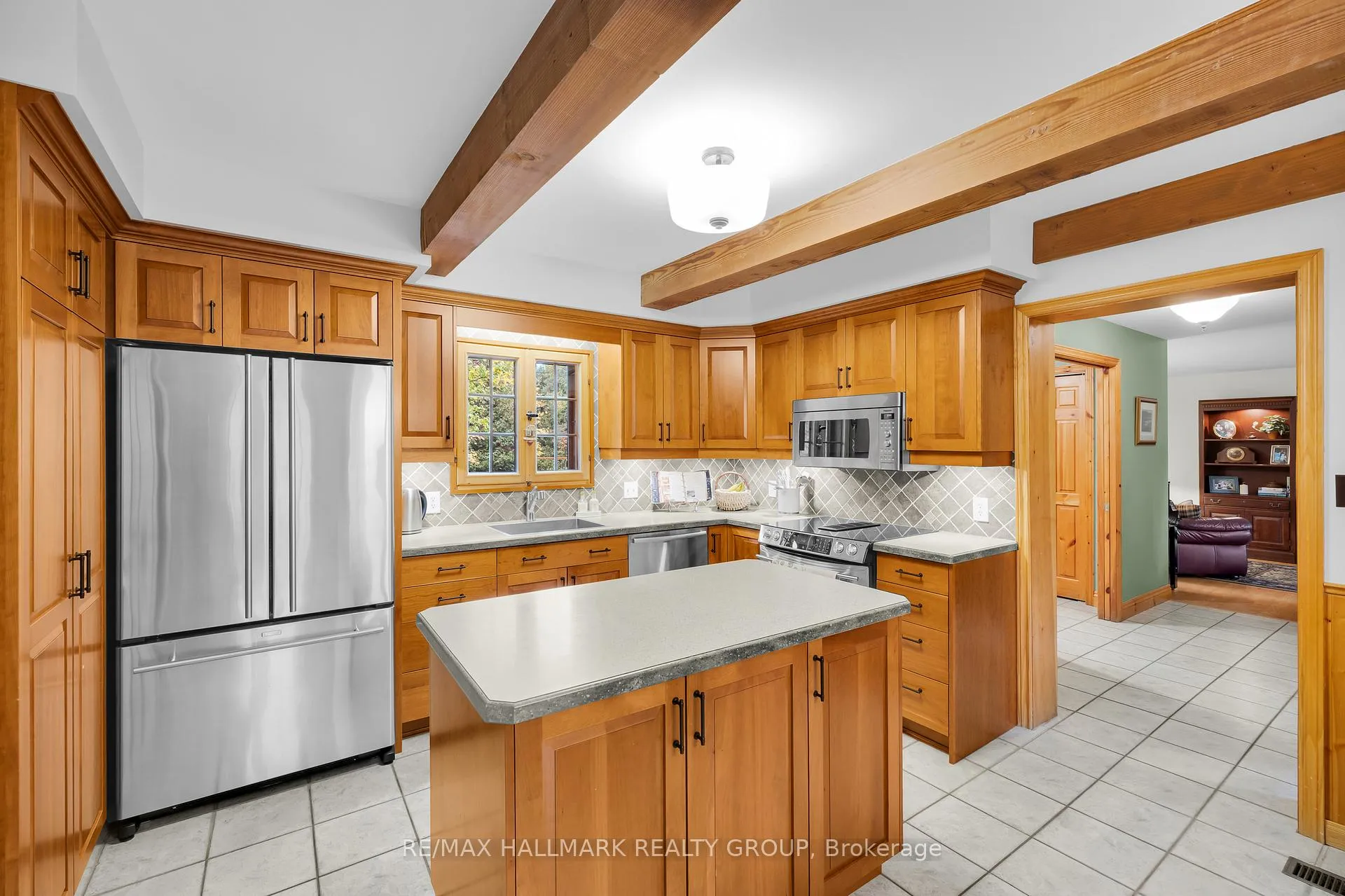 Photo 8 of 109 Crofters Grove, Ottawa, Dunrobin — HOMEH
