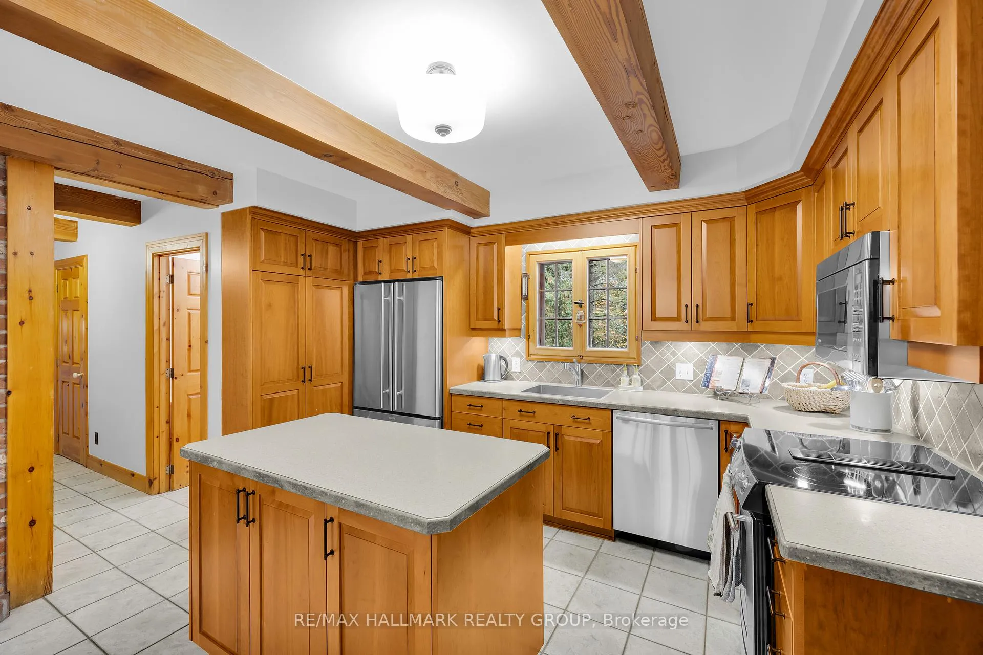 Photo 9 of 109 Crofters Grove, Ottawa, Dunrobin — HOMEH