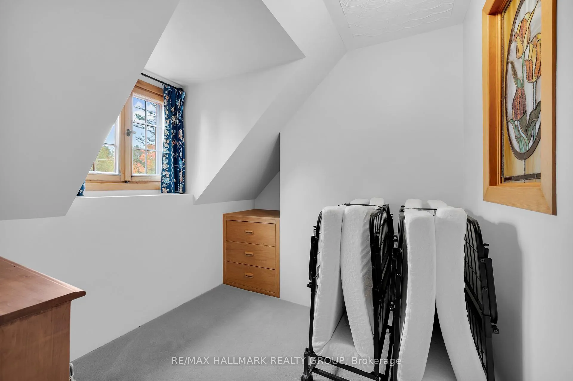 Photo 26 of 109 Crofters Grove, Ottawa, Dunrobin — HOMEH
