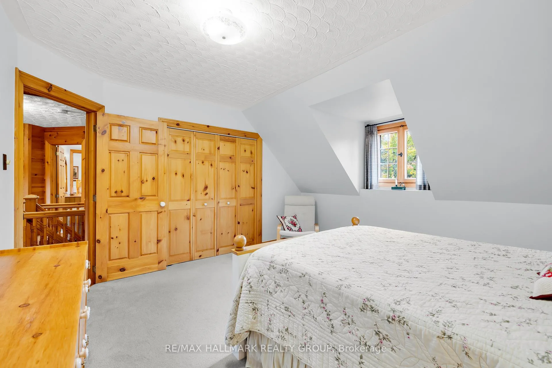 Photo 29 of 109 Crofters Grove, Ottawa, Dunrobin — HOMEH