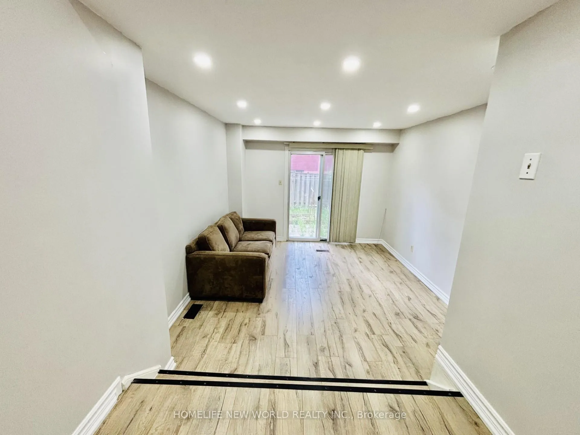 Photo 4 of Unit 206, 275 Broadview Avenue, Toronto, South Riverdale — HOMEH