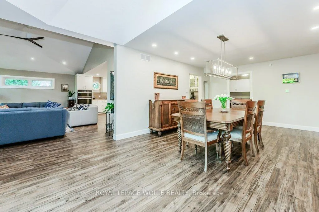Photo 8 of 219 Corrie Crescent, Waterloo — HOMEH
