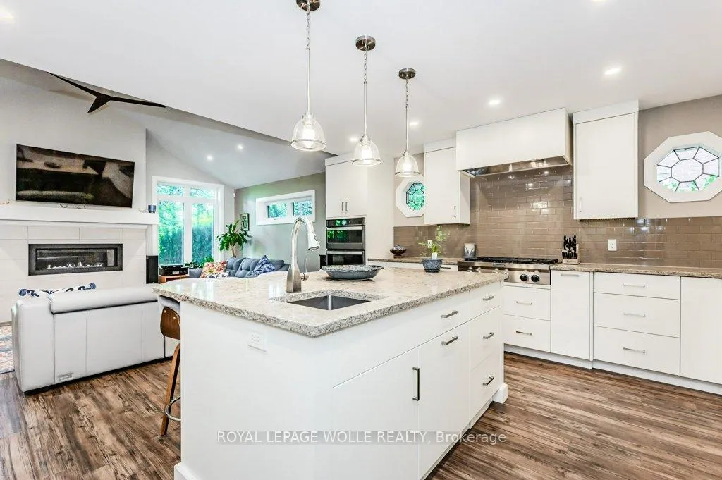 Photo 17 of 219 Corrie Crescent, Waterloo — HOMEH