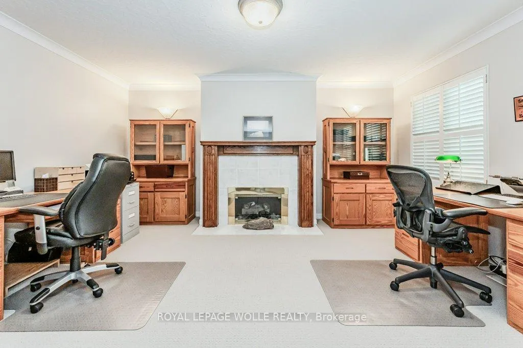 Photo 19 of 219 Corrie Crescent, Waterloo — HOMEH