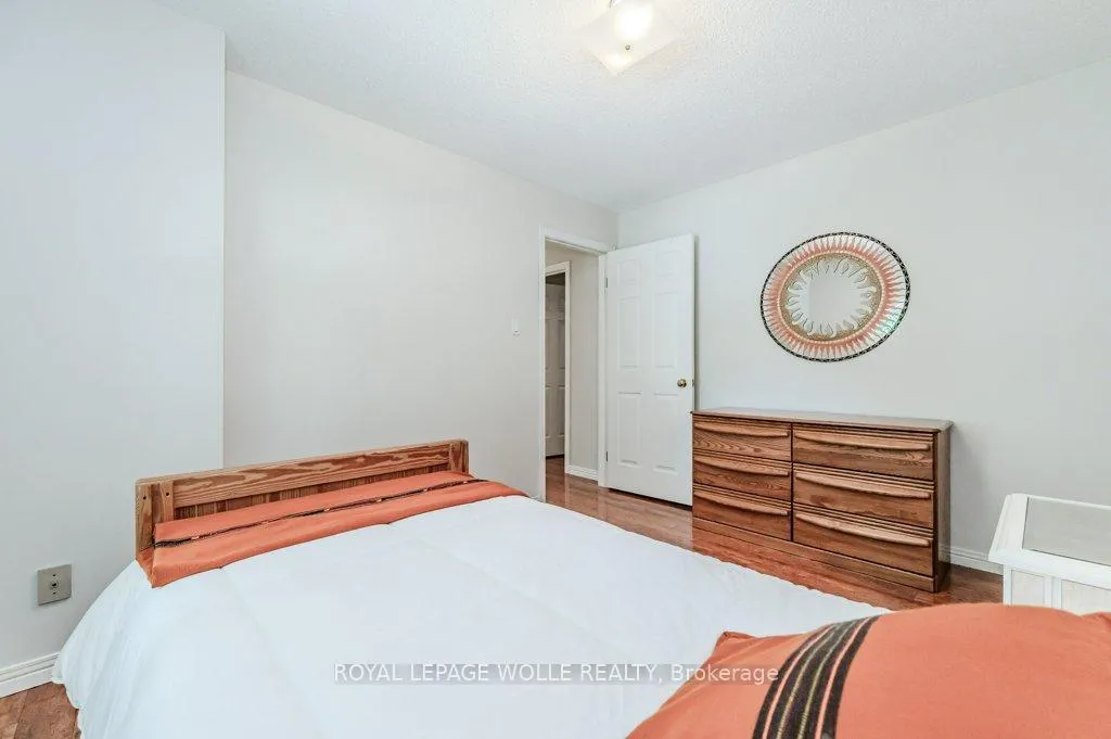 Photo 25 of 219 Corrie Crescent, Waterloo — HOMEH
