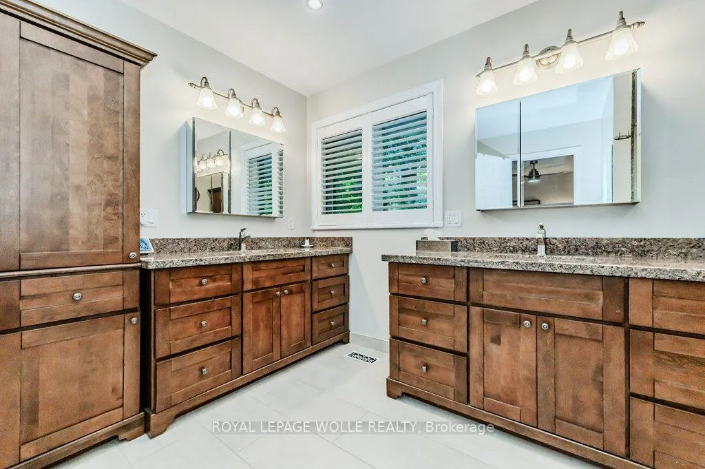 Photo 31 of 219 Corrie Crescent, Waterloo — HOMEH