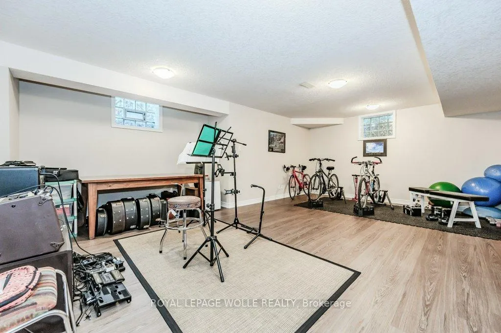 Photo 36 of 219 Corrie Crescent, Waterloo — HOMEH
