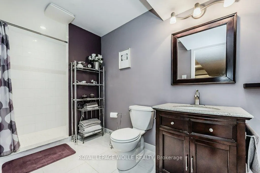 Photo 39 of 219 Corrie Crescent, Waterloo — HOMEH