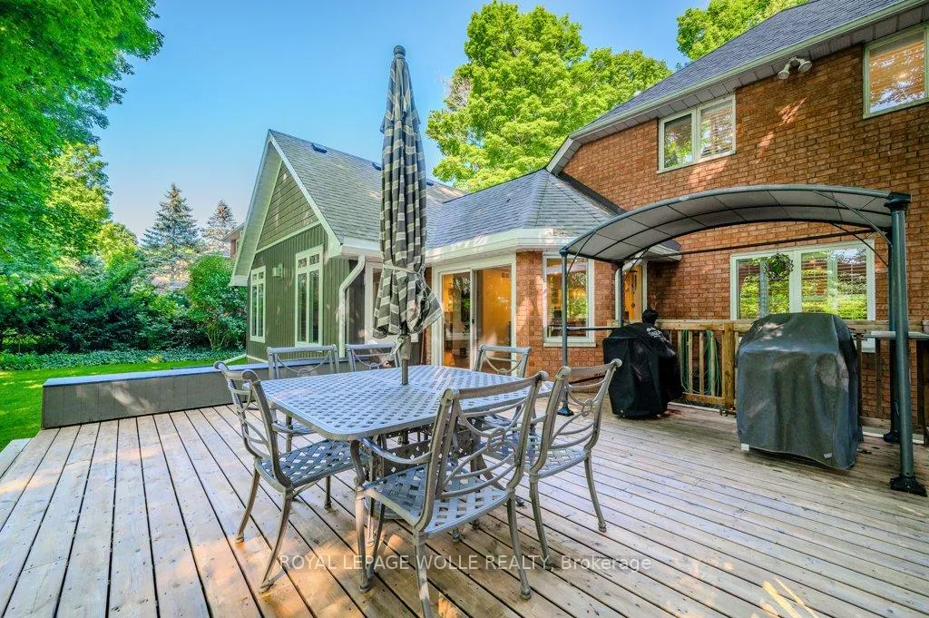 Photo 41 of 219 Corrie Crescent, Waterloo — HOMEH