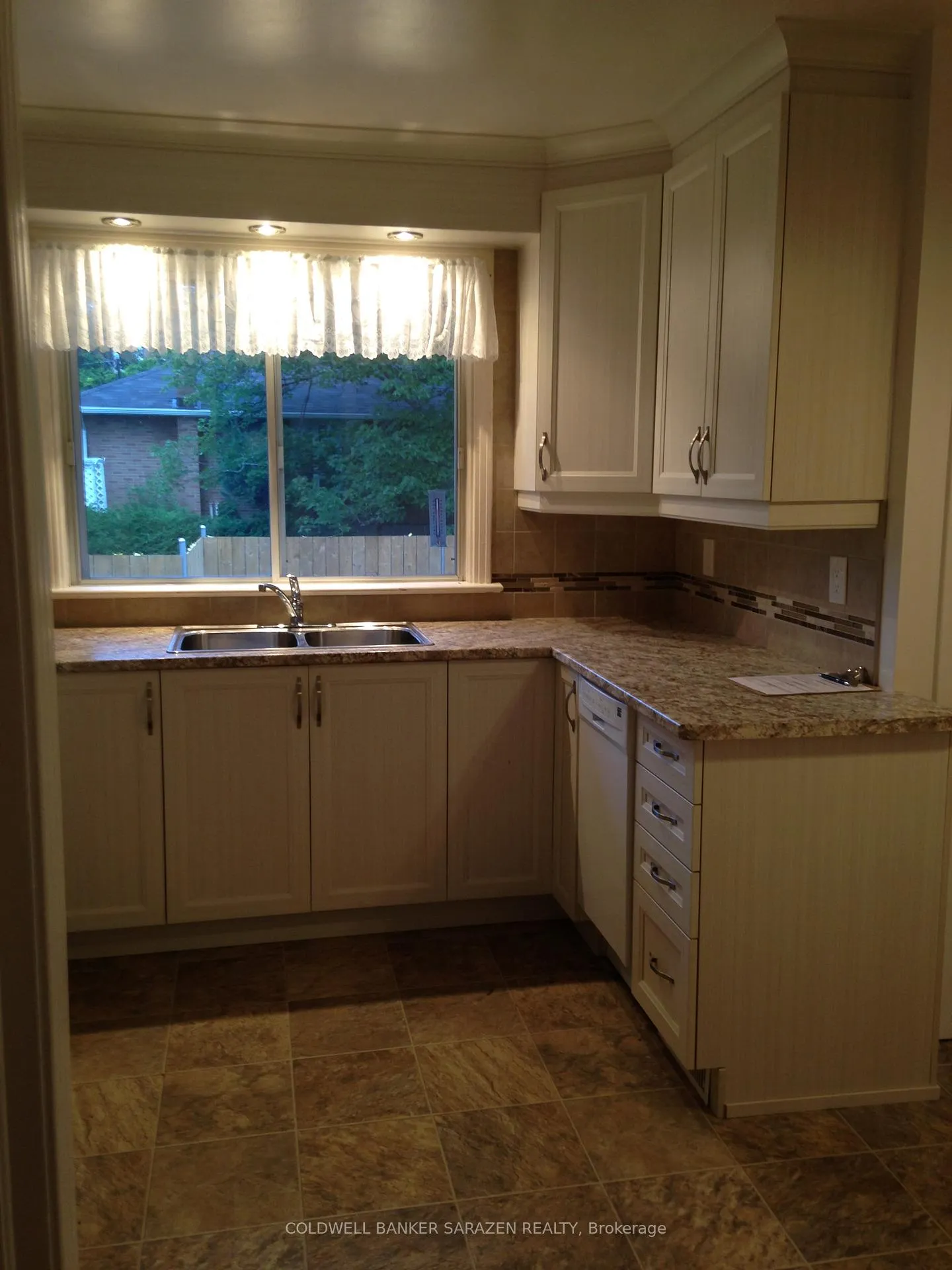 Photo 13 of 911 Blair Road, Ottawa, Cardinal Heights — HOMEH
