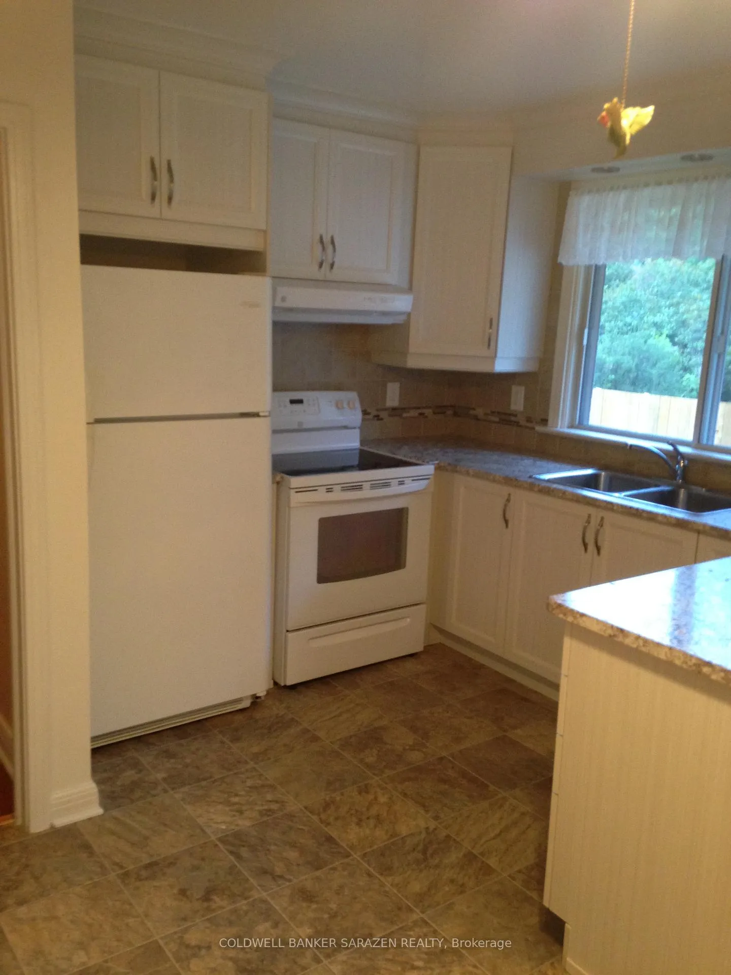 Photo 14 of 911 Blair Road, Ottawa, Cardinal Heights — HOMEH