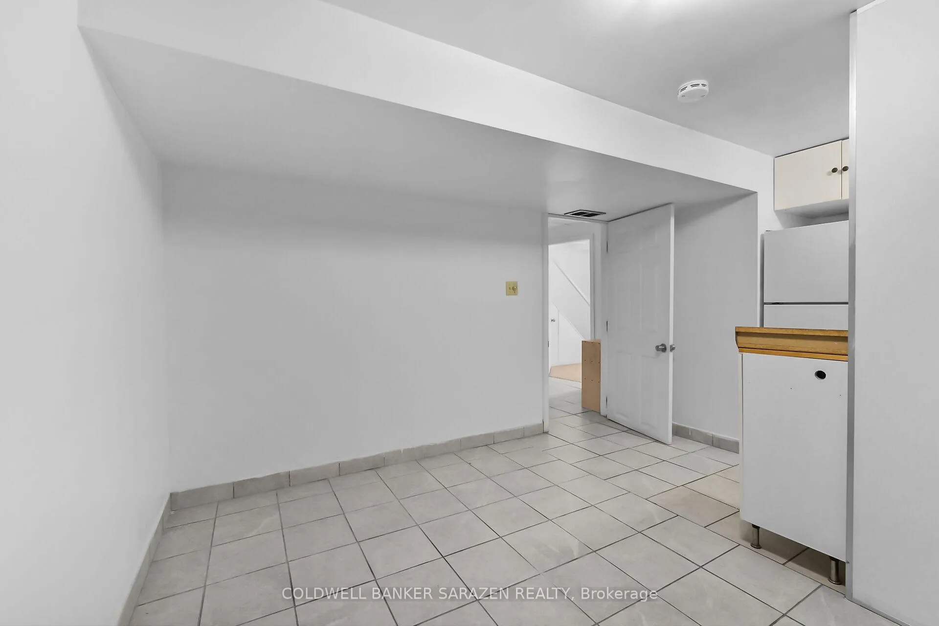 Photo 19 of 911 Blair Road, Ottawa, Cardinal Heights — HOMEH